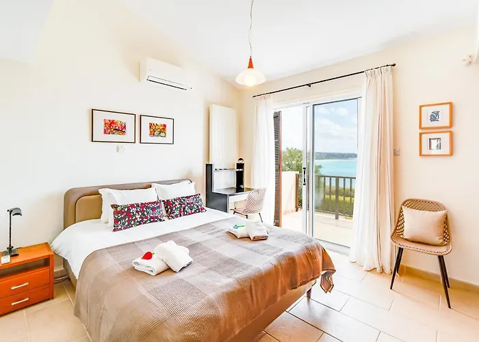 Demiana By Ezoria * Coral Bay