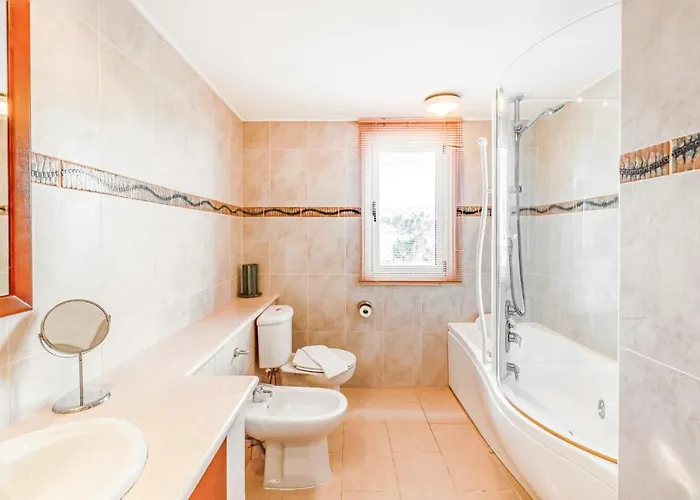 Villa Demiana By Ezoria *