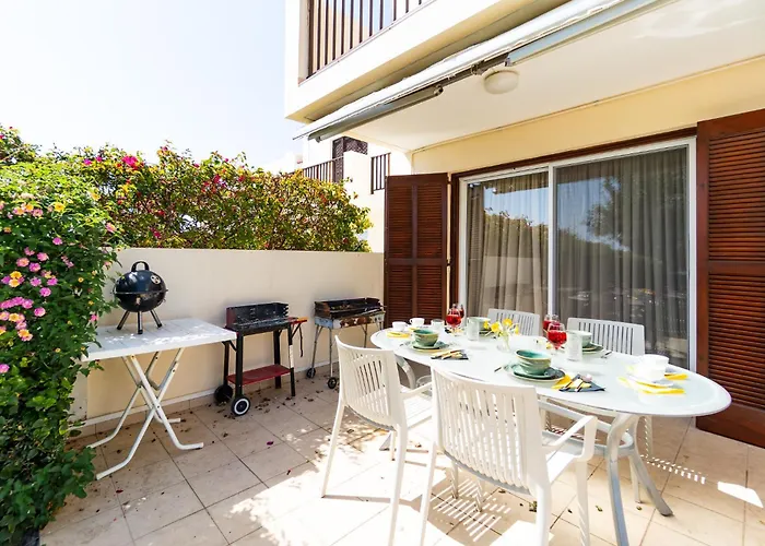 Villa Demiana By Ezoria *