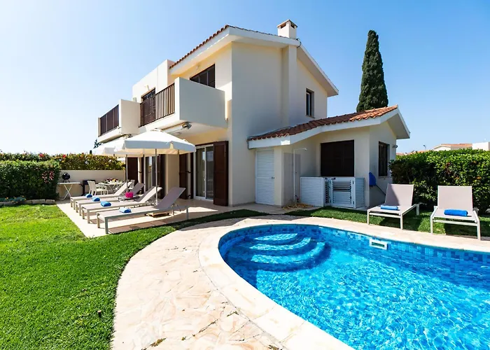 Villa Demiana By Ezoria