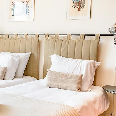 Demiana By Ezoria Βίλα *