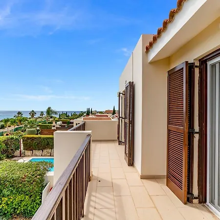 Demiana By Ezoria ヴィラ コーラル・ベイ