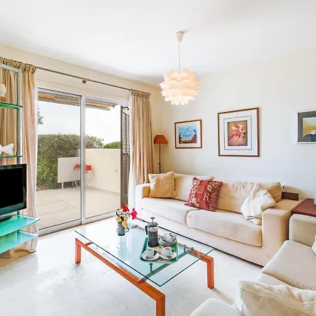 Demiana By Ezoria コーラル・ベイ