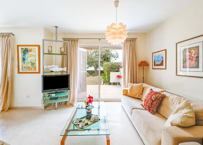 Demiana By Ezoria Villa