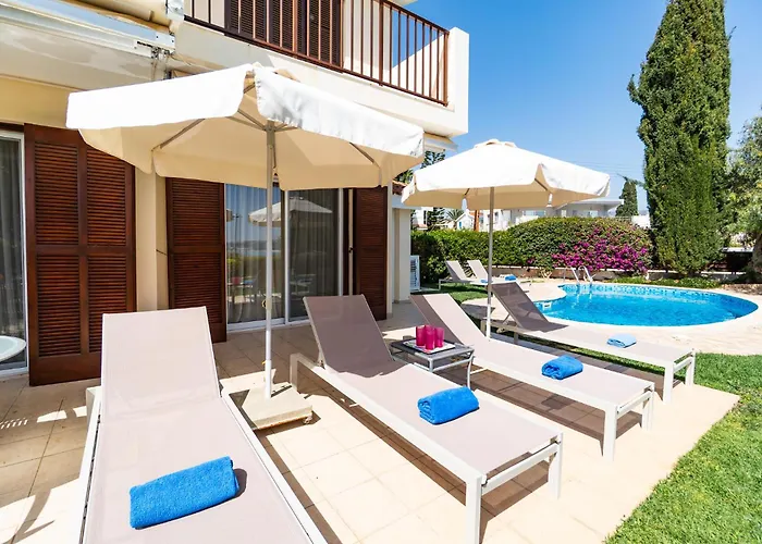 Demiana By Ezoria Willa Coral Bay